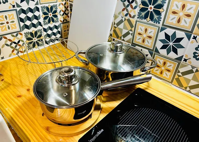 アパート Cine Pt セトゥーバル